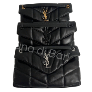 Coleção de três bolsas Saint Laurent Loulou Puffer em diferentes tamanhos (mini, toy e pequena) em couro acolchoado preto, com ferragens douradas e prateadas.