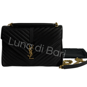 Bolsa YSL College Large em couro preto matelassê Chevron com ferragens douradas.