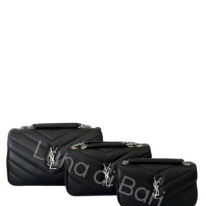 Conjunto de bolsas YSL Loulou matelassê chevron cor bordô com logo dourado.